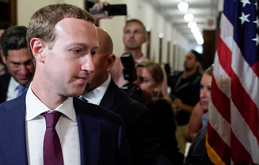 Mark Zuckerberg, güvensizlik üzerinden anılan teknoloji platformları dendiğinde akla gelen ilk isim konumunda.