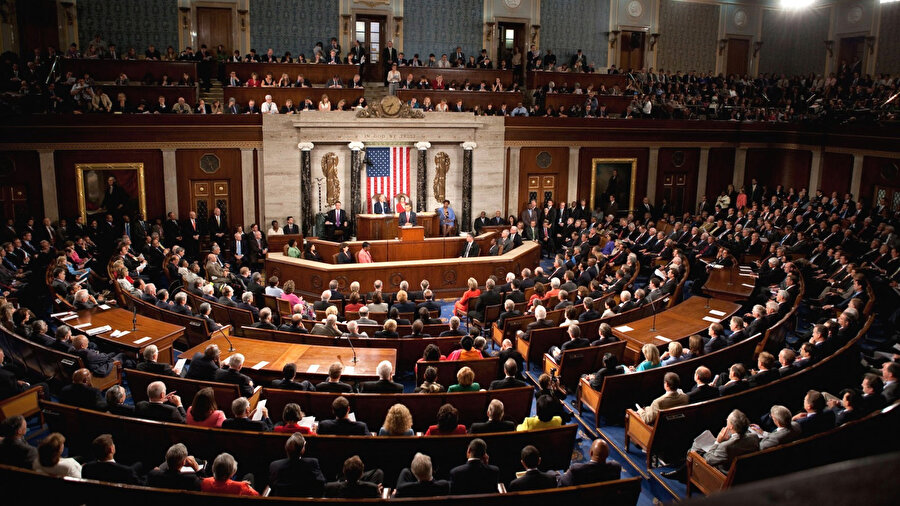 ABD'de Cumhuriyetçi Güney Carolina Senatörü Lindsey Graham ve Demokrat Maryland Senatörü Chris van Hollen, Türkiye'ye yönelik yaptırımlar konusunda anlaştıklarını açıkladı.