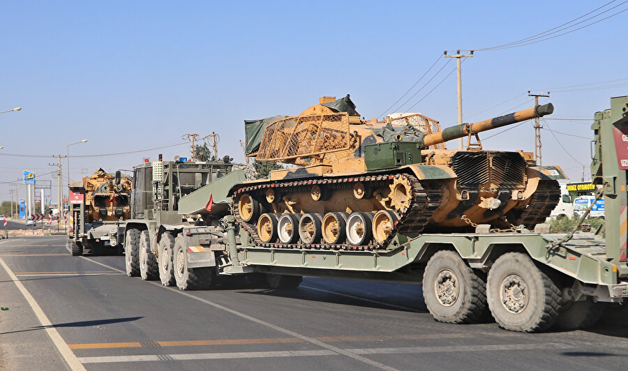 Tank, zırhlı araç ve personeller Fırat'ın üzerine kurulacak olan yapay köprü ile nehri geçecek.