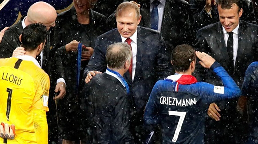 Griezmann Dünya kupası finalinde asker selamı vermişti
