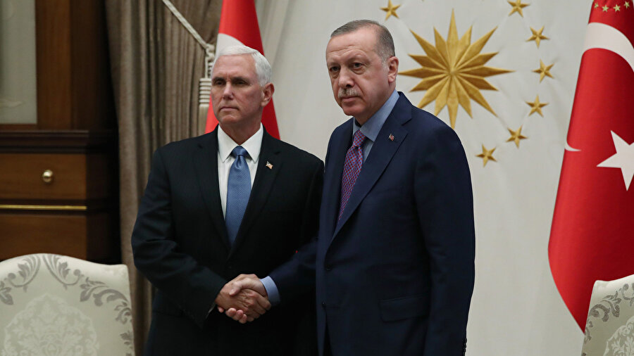 Cumhurbaşkanı Erdoğan, ABD Başkan Yardımcısı Pence ile 1 saat 40 dakika görüştü.