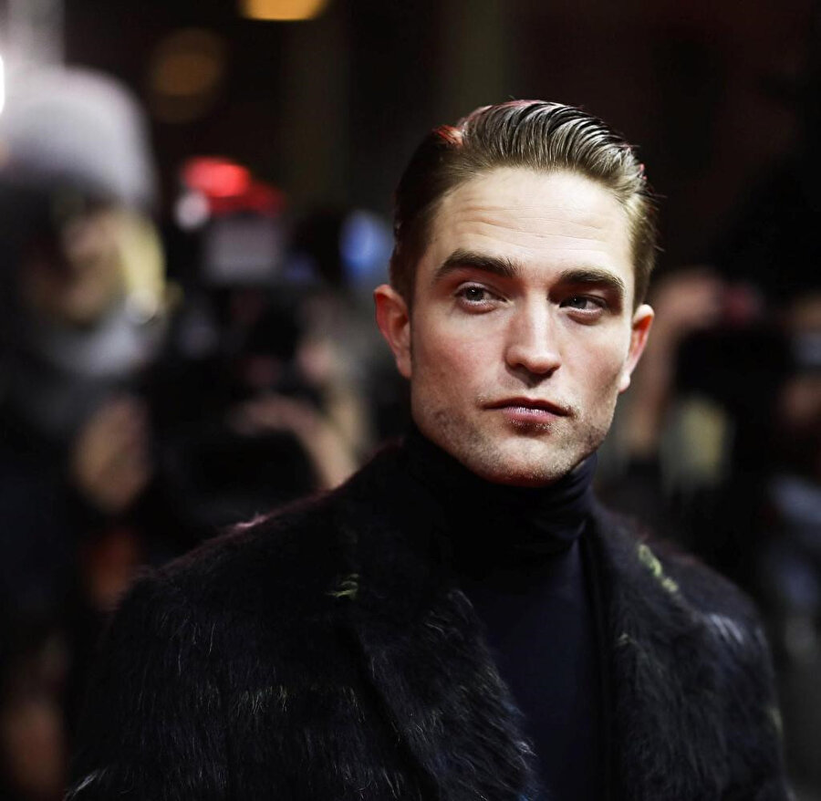 Robert Pattinson.