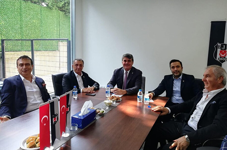 Ahmet Nur Çebi, Serdal Adalı'yı ziyaret etti.