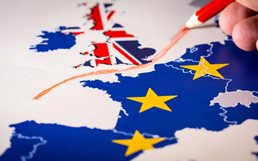 İngiltere, Brexit anlaşması oylamasının ertelenmesine karar verdi.