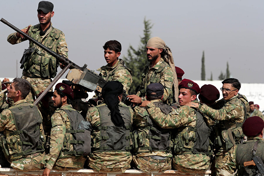 YPG/PKK'nın düzenlediği bombalı intihar saldırısında 3 Suriye Milli Ordusu askeri şehit oldu, 18 asker yaralandı.