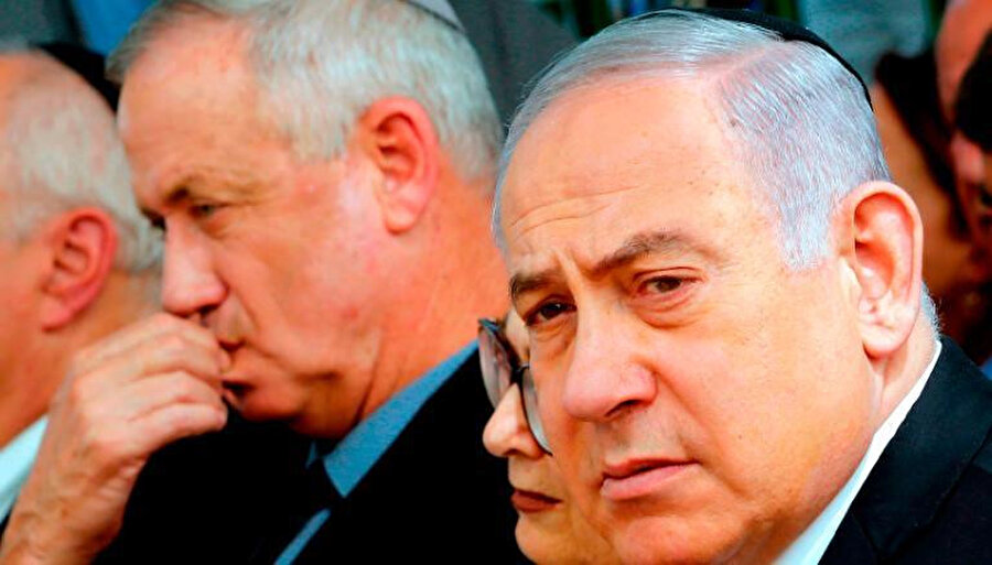 Başbakan Netanyahu (sağda) ve Mavi-Beyaz İttifakı lideri Benny Gantz.