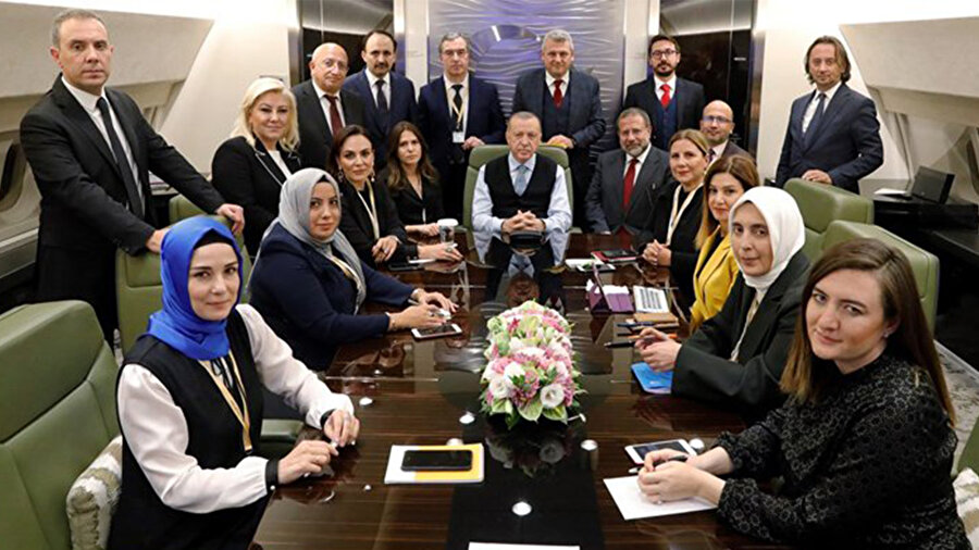 Cumhurbaşkanı Erdoğan: Putin, "Biz bunları buralardan kesinlikle atarız" dedi. Atmazlarsa bizim görev başlar.