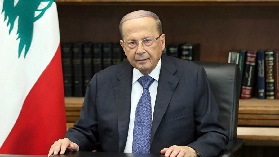Lübnan Cumhurbaşkanı Mişel Avn, canlı yayınlanan konuşmasında göstericilere seslendi. 
