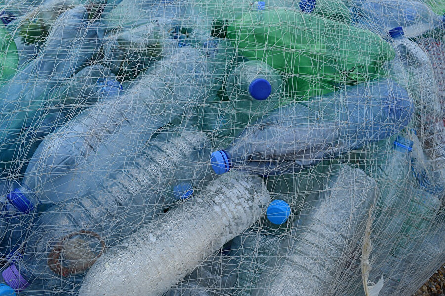 Plastikler çevre kirliliği konusundaki en büyük tehdit.