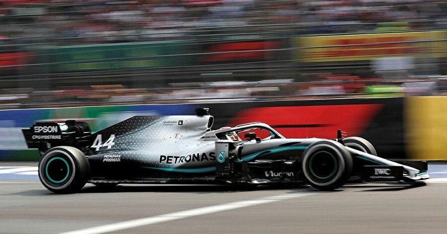 Formula 1 Meksika GP'de zafer Lewis Hamilton'ın