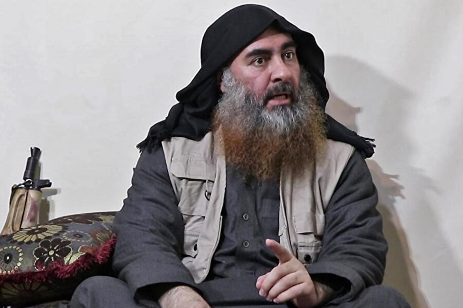 Ebubekir el-Bağdadi ABD'nin gerçekleştirdiği operasyon sırasında üstündeki bombalı yeleği patlatarak öldü.