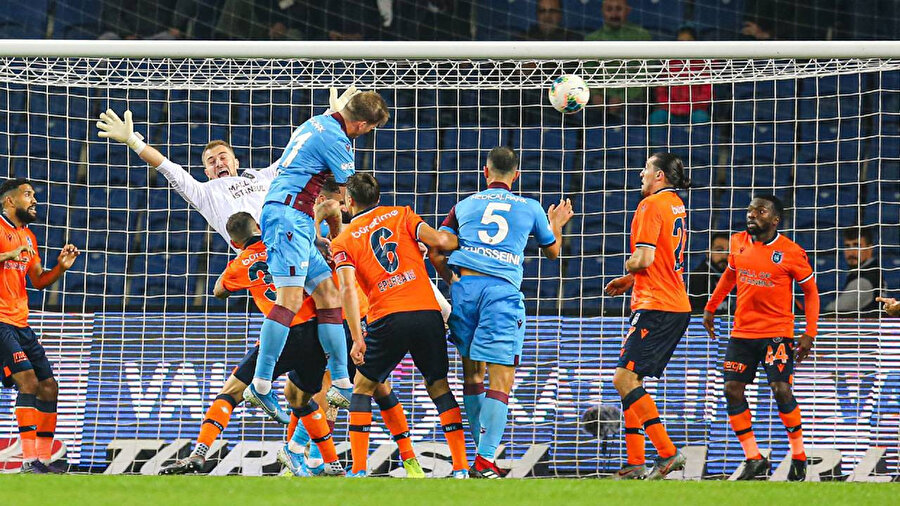 Alexander Sörloth bu sezon toplam 8 gol kaydetti.