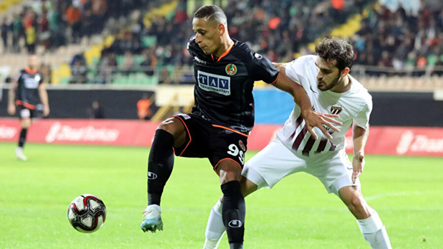 Alanyaspor, İnegölspor'u 3-0 mağlup etti.