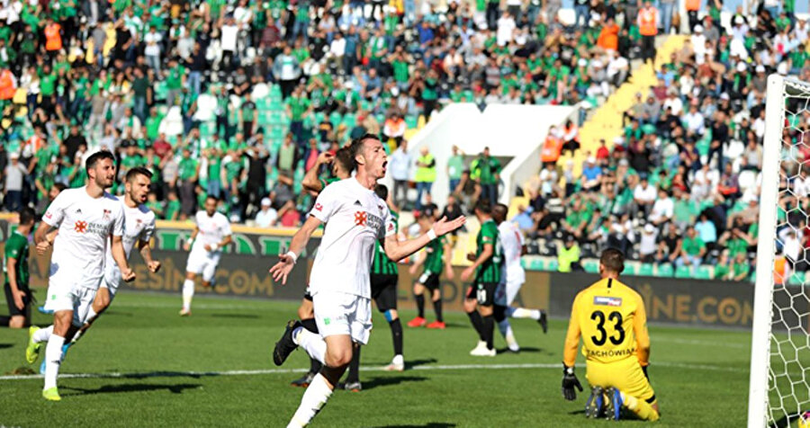 Hakan Arslan bu sezon ilk golünü kaydetti.
