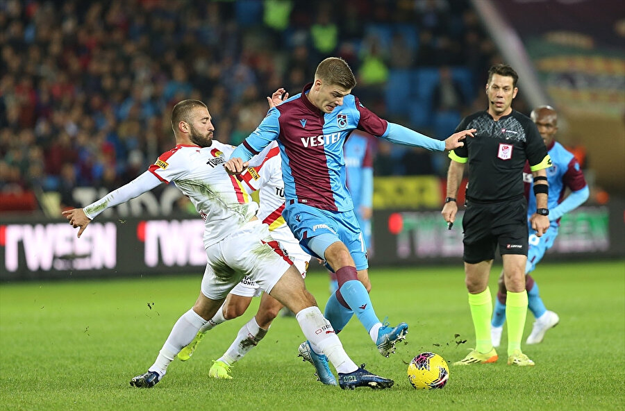 Alpaslan Öztürk bu sezon 10 maçta 746 dakika süre aldı.