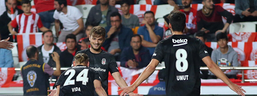 Beşiktaş son 4 haftada 3. galibiyetini elde etti.