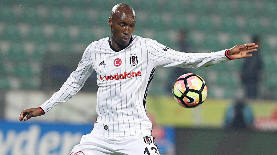 Atiba Hutchinson bu sezon 7 maçta 1 gol kaydetti.