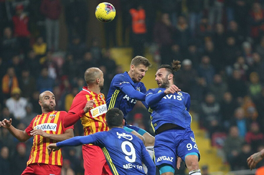 Fenerbahçe 17 puanla 4. sırada bulunuyor.