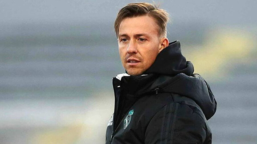 Guti için yarın imza töreni düzenlenecek.