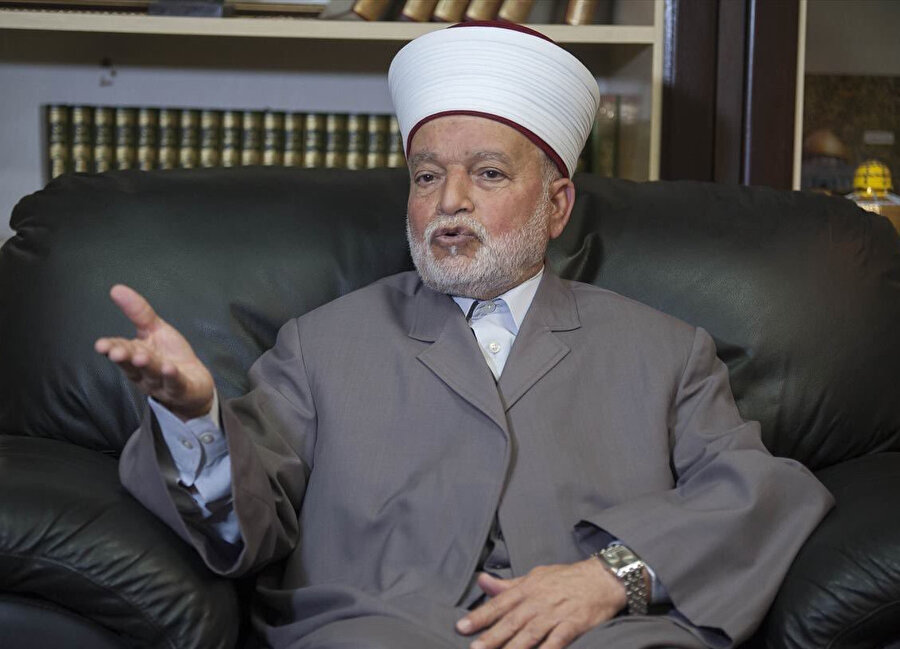 Kudüs Müftüsü Muhammed Ahmed Hüseyin, BAE kendisine vize vermediği için bu ülkedeki bir toplantıya katılamadı.