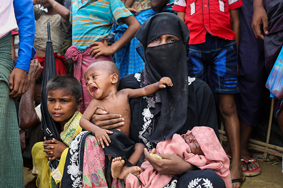 Rohingyaların evlenmeleri izne tabidir. Bunun için devlete yüklü miktarda para ödeyen halk, uzun yıllar evlilik için çıkacak izni bekler. (Fotoğraf:Erhan İdiz)