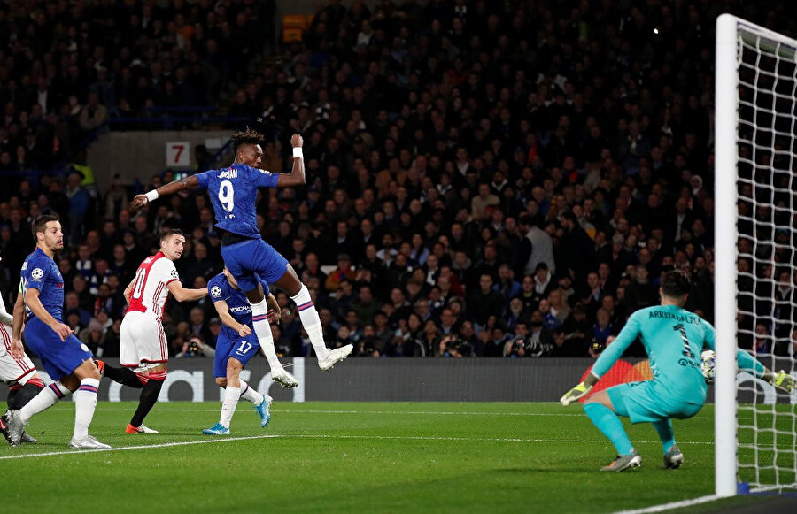 Chelsea - Ajax maçında toplam 8 gol atıldı.