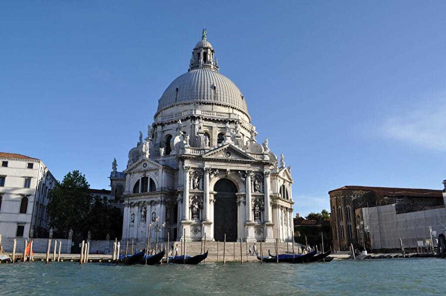 Santa Maria della Salute Bazilikası