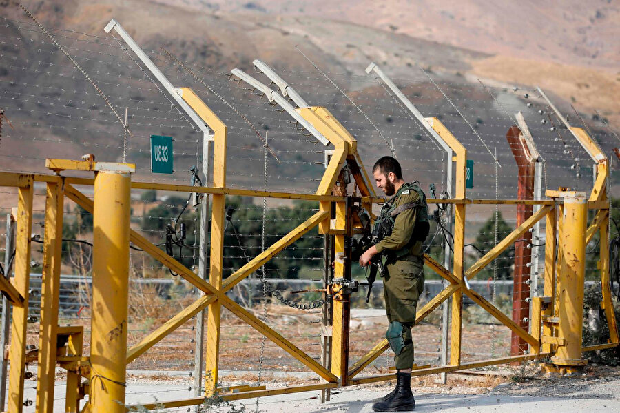 İsrail ile Ürdün arasında El-Bakura bölgesindeki sınır kapısı.