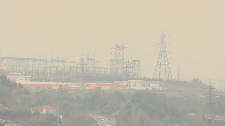 İstanbul'un bazı semtlerinde hava kirliliği artmaya başladı.