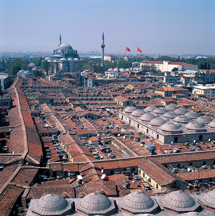 Kapalı Çarşı ve Nuruosmaniye Camii