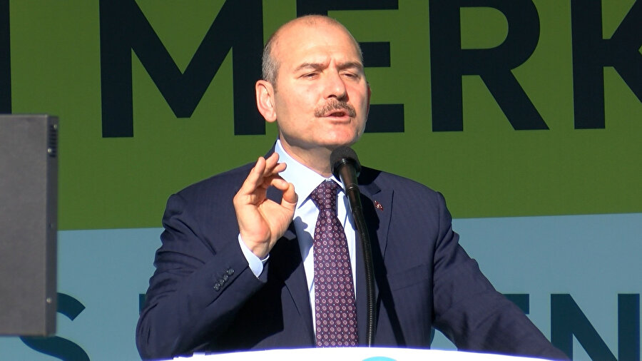 İçişleri Bakanı Süleyman Soylu, Van'da bir otelde düzenlenen "Korucular Hizmet İçi Eğitim Semineri"nde konuştu. DHA