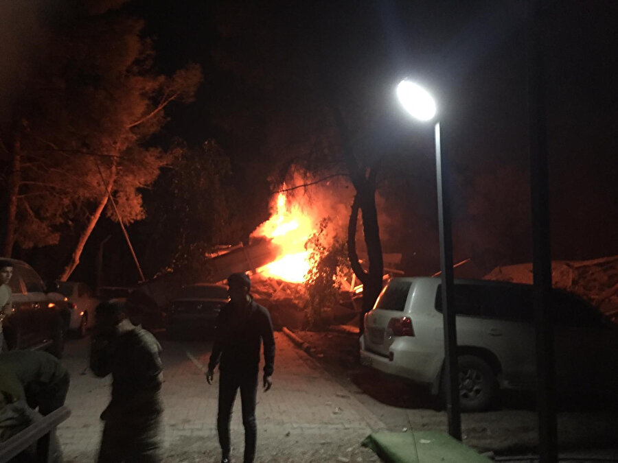 Şnalıurfa'daki askeri mühimmat deposunda yaşanan patlamalar panik ortamı oluşturdu. -DHA