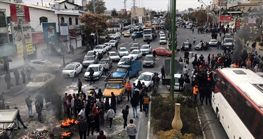 ABD, İran’daki protestolara destek verildiğini açıkladı.