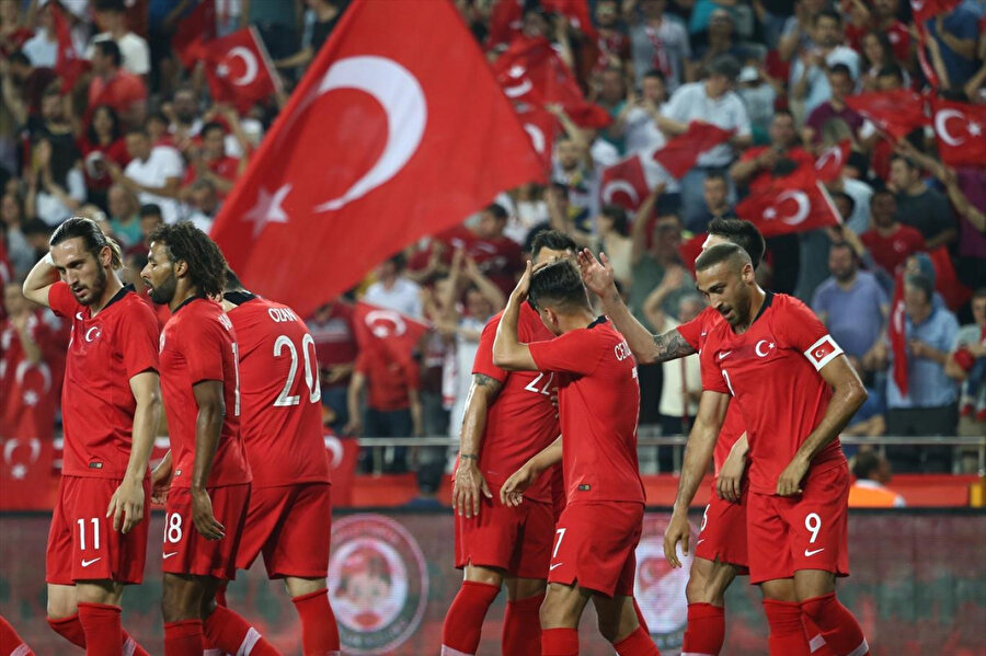 A Milli Futbol Takımı, H Grubu'nda Fransa'yla birlikte EURO 2020 vizesi alan ülke oldu.