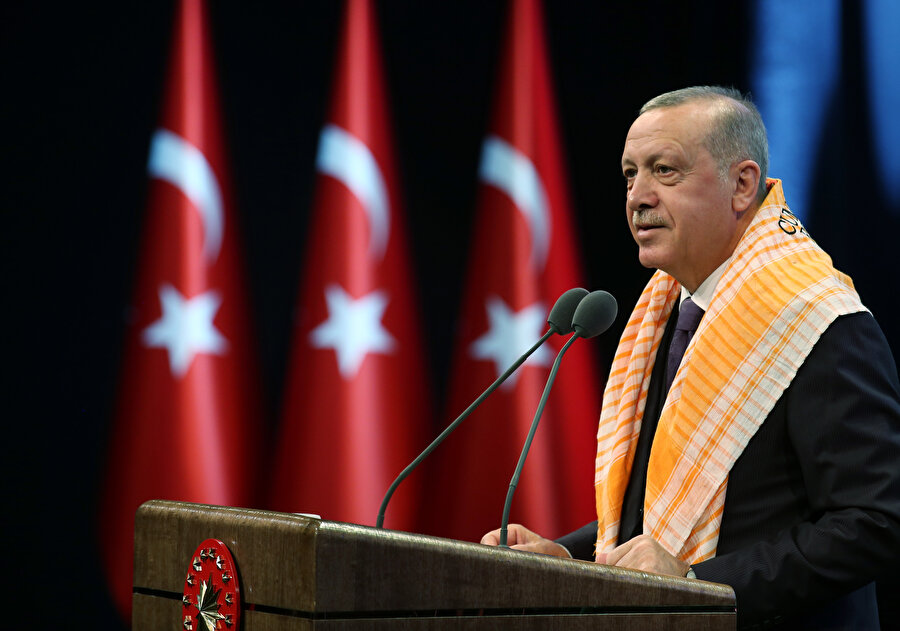 Cumhurbaşkanı Erdoğan: Ziraat Bankamız çiftçiyle kredide alışmışın dışında bir dayanışmayı sürdürecek.