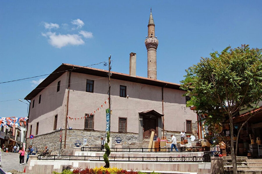 Ahi Elvan Camii