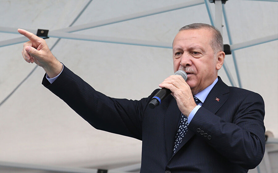 Cumhurbaşkanı Recep Tayyip Erdoğan, İzmir Bayındır'da halka hitap ettiği konuşmasından.