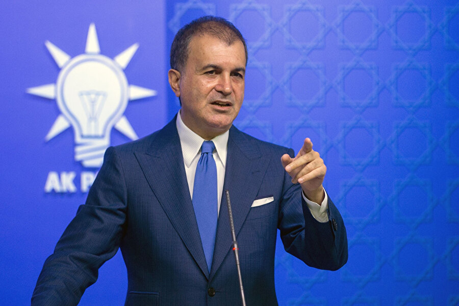 AK Parti sözcüsü Ömer Çelik: Bu yalan siyasetinin nereye varacağını izliyoruz. CHP kendi kendini imha eden bir parti. Bu yalan haberi üretenler iddiasından vazgeçti.