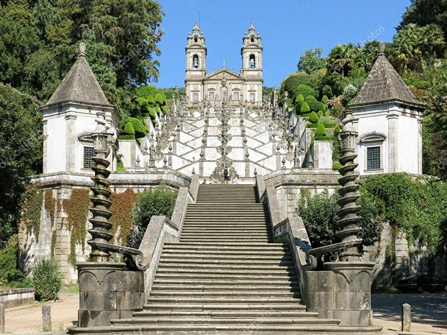 Bom Jesus do Monte Kilisesi.