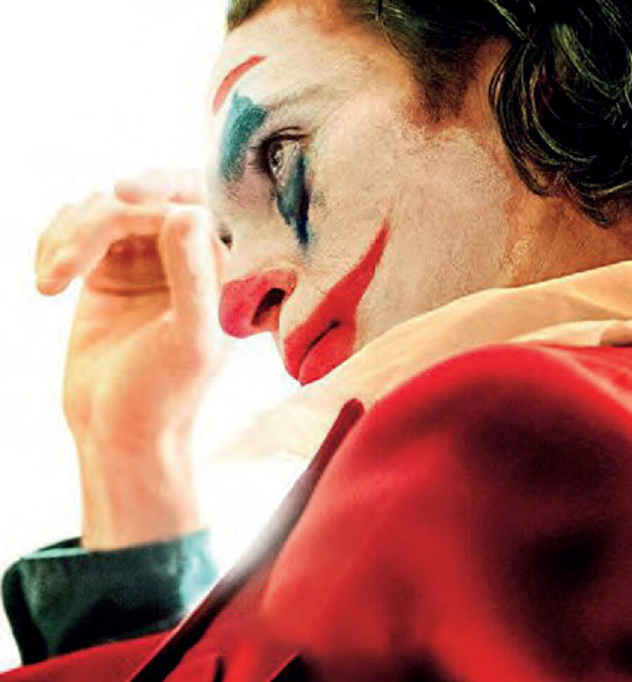 Şili’den İspanya’ya, İngiltere’den Lübnan’a, Irak’tan Hong Kong’a kadar tüm dünya bir kaosun içinde.