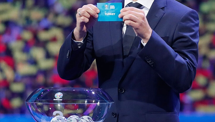 A Milli Futbol Takımı, İtalya, İsviçre ve Galler ile A Grubu'nda yer aldı.