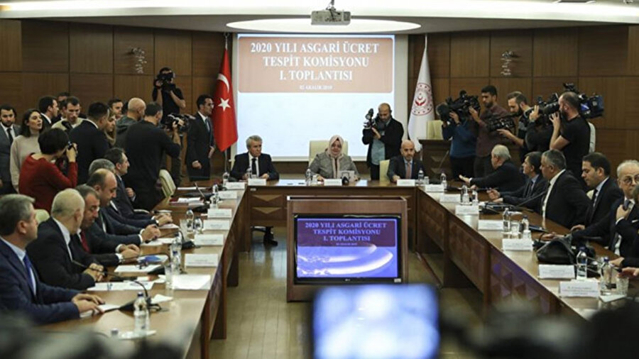 Yeni asgari ücret için görüşmeler başladı.