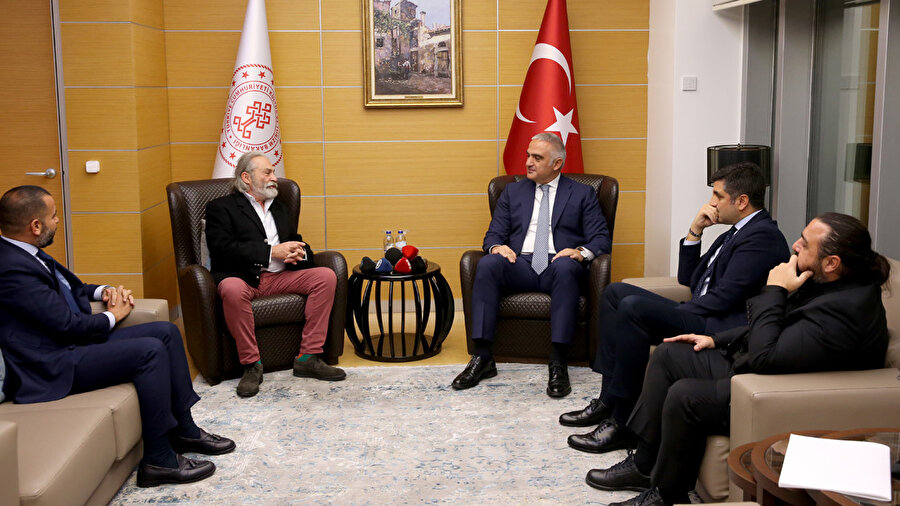Kültür ve Turizm Bakanı Mehmet Nuri Ersoy Haluk Bilginer'i ağırladı. 