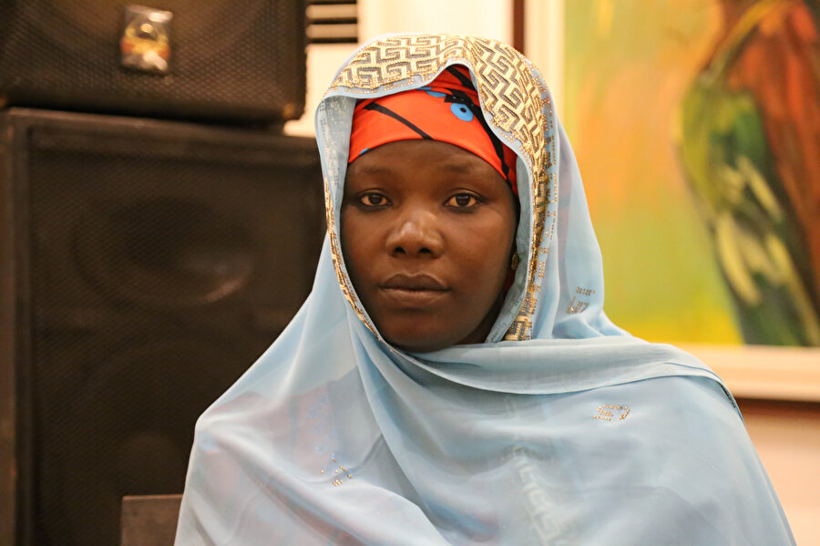 Nijeryalı Boko Haram avcısı Ayşe Bakari Gumbi.