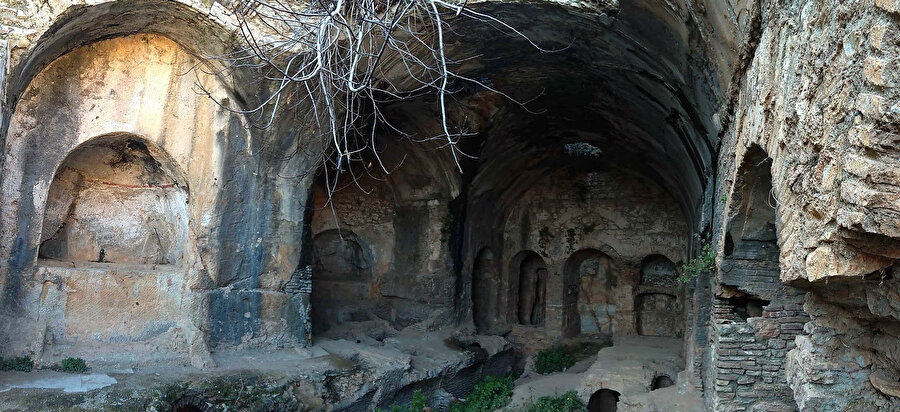 Ashab-ı Kehf Yedi Uyuyanlar mağarası