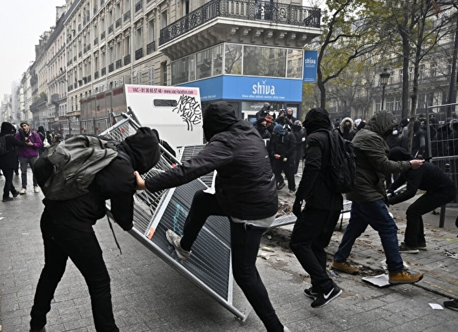 Protestolar bazı kentlerde şiddet olaylarına yol açtı -AA