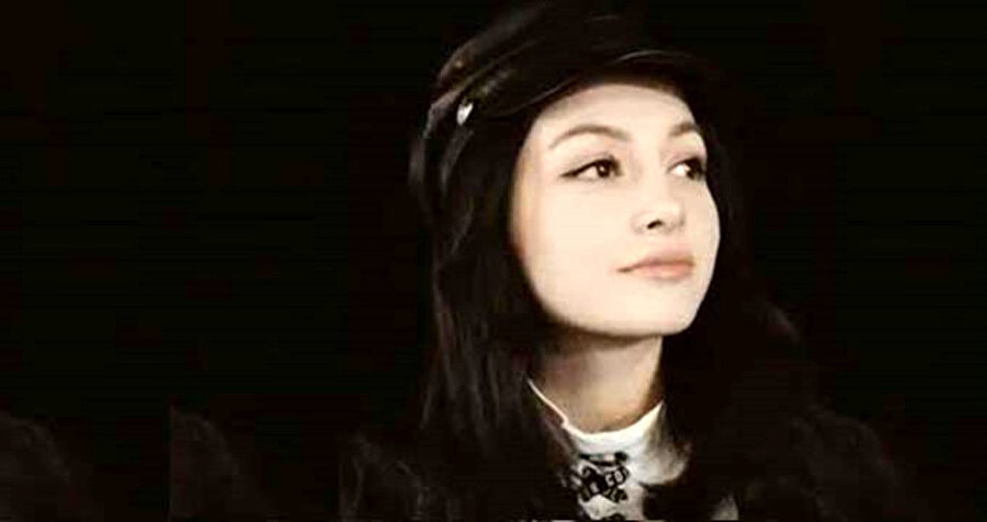 Ceren Özdemir'in doğum gününü sosyal medyadan binlerce kişi kutladı
