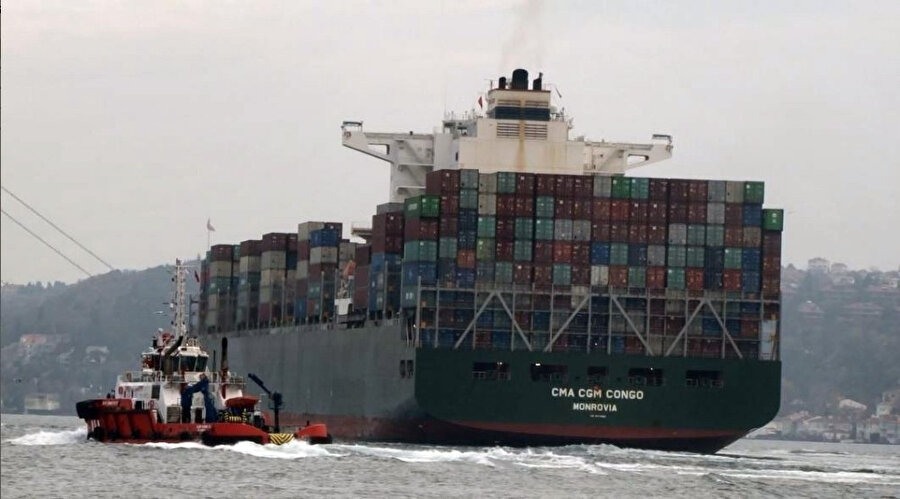 Dünyanın en büyük kargo gemilerinden olan Liberya Bandralı “CMA CGM Congo” adlı gemi