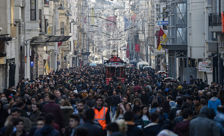 Türkiye, 189 ülke arasında 59. sıraya yükselerek ilk kez 'çok yüksek insani gelişme' kategorisine girdi