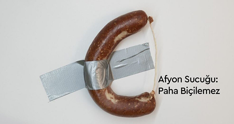 Duvara bantlanmış Afyon sucuğu